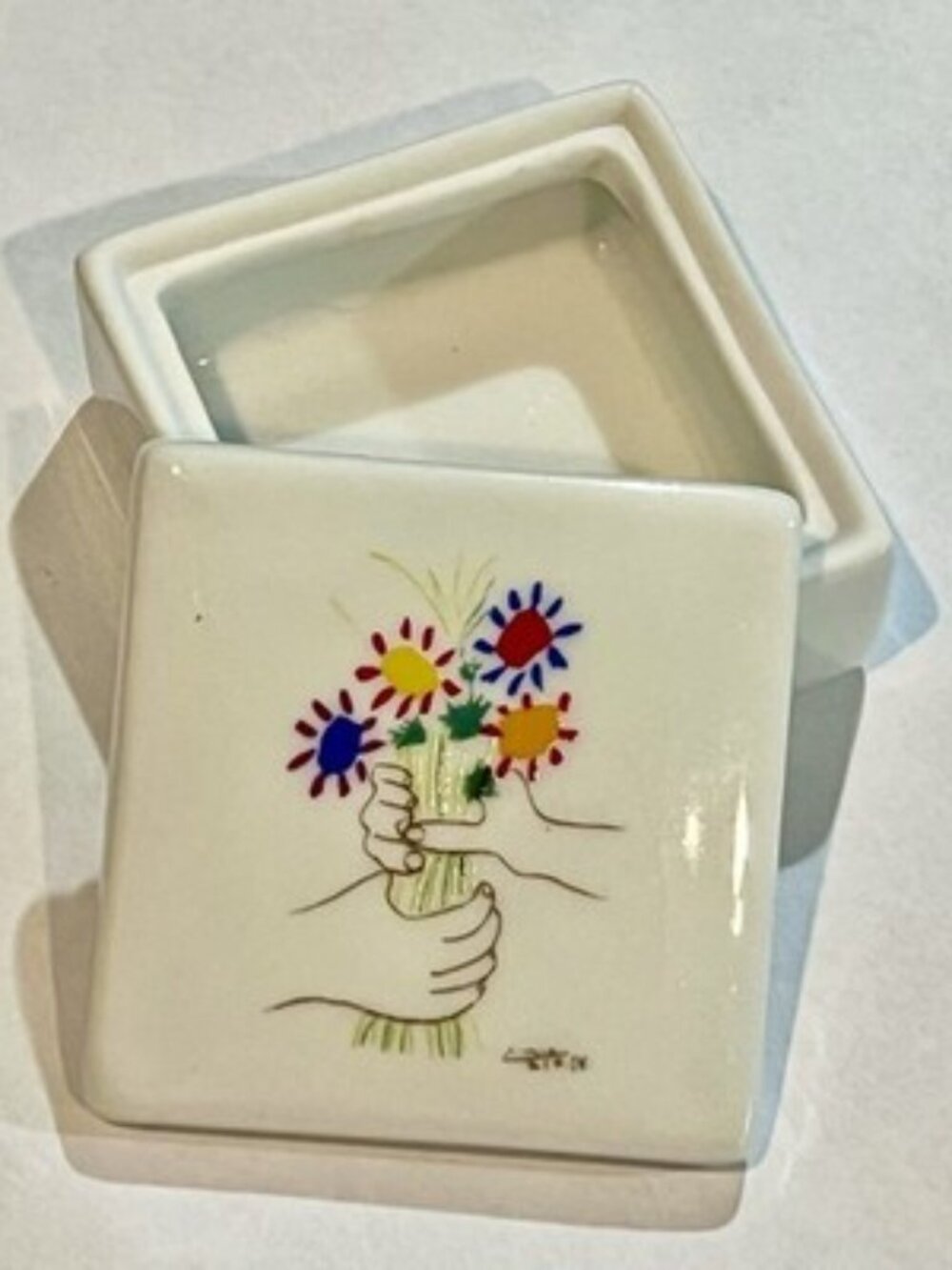 Pablo Picasso Bouquet of Peace Trinket Box Jewelry 2008 Madrid Andres Moron 3"